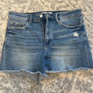 Women’s vervet relaxed fit denim shorts. Size large
